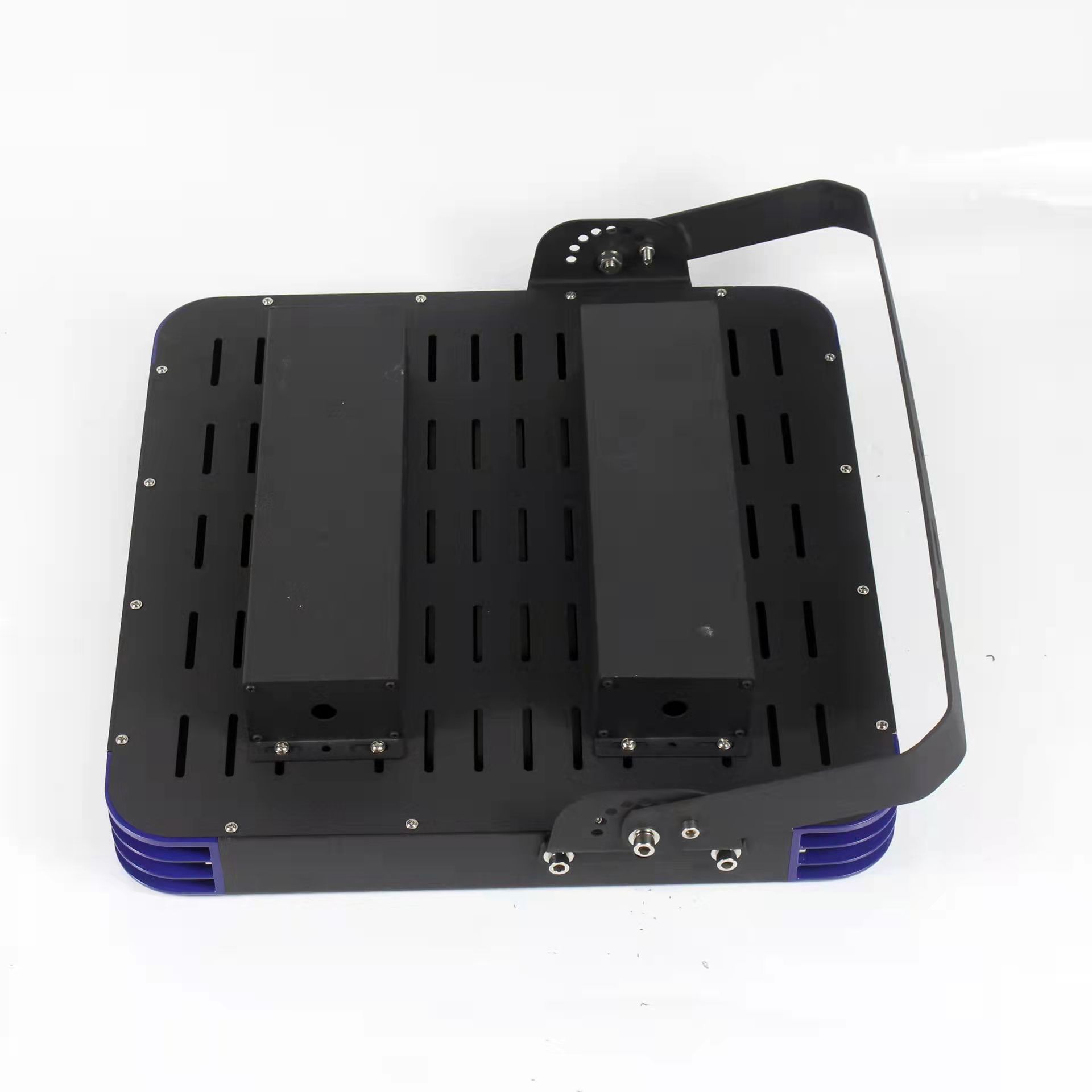 O1CN016UTFE91kkGYd0bVtg_!!2211577014721-0-cib.jpg