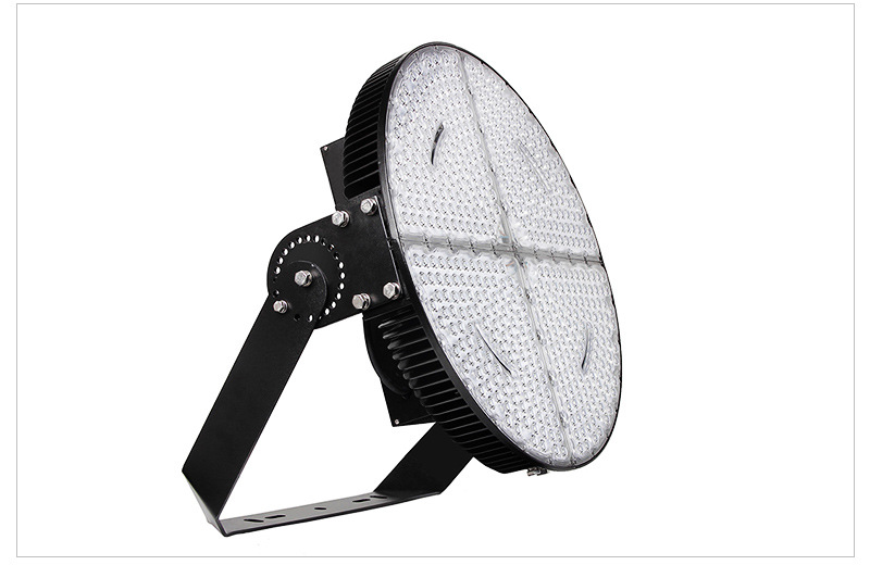 LED floodlights for stadium lighting, high-power projection lamps with a power of 1200W, high-mast lights for floodlighting in parks and squares.