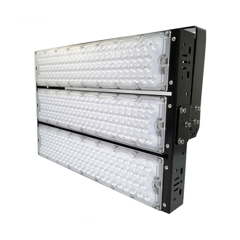 Outdoor spotlights for stadiums, waterproof floodlights and searchlights. Outdoor high-power waterproof lighting lamps for construction sites.